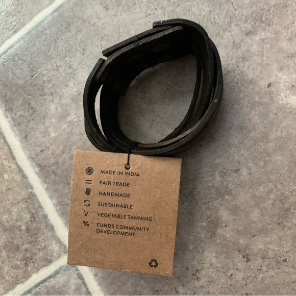 NWT MATR BOOMIE 2” Brown Leather Wrap Style Bracelet w/ Snaps - Picture 5 of 11